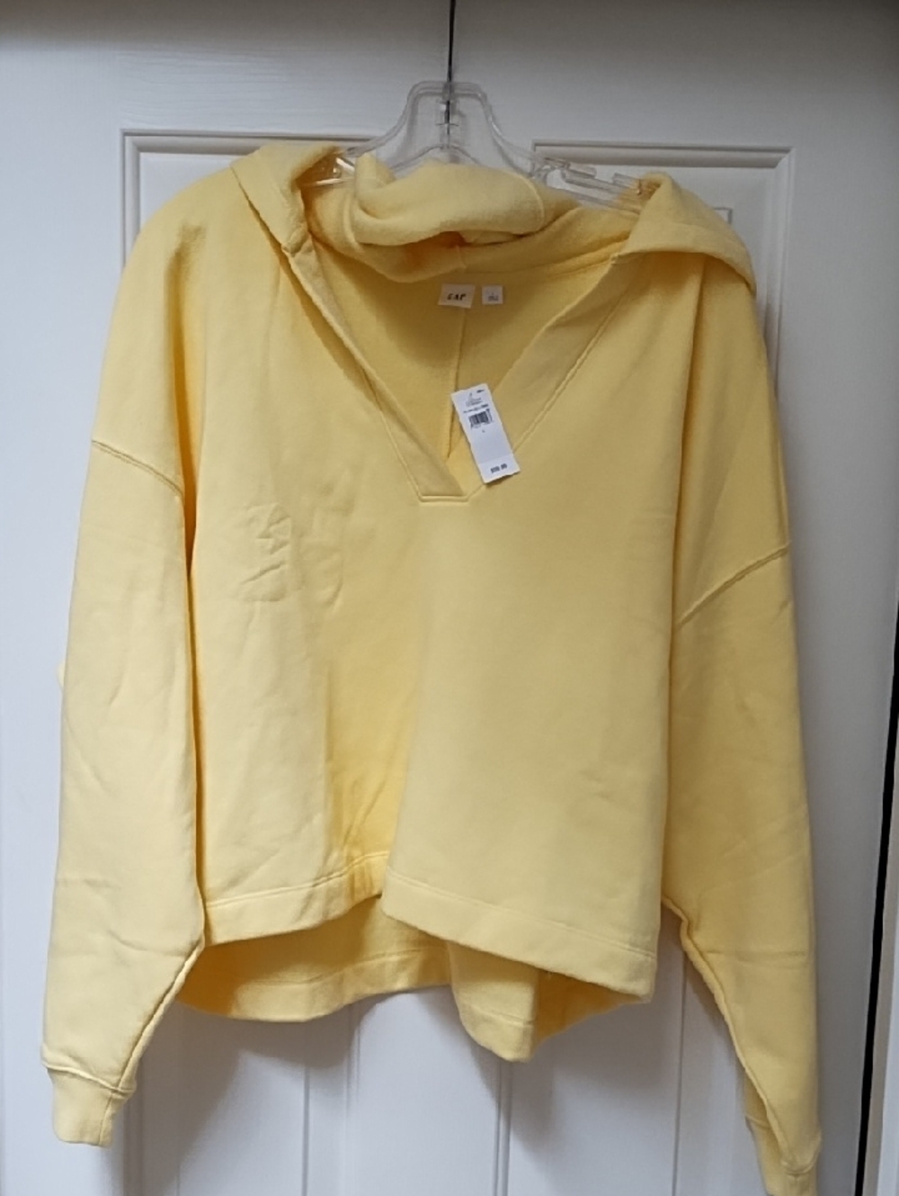 Gap Relaxed Fleece V-Neck Hoodie NWT! Super soft